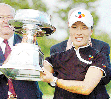 박세리, 화려한 부활..LPGA 맥도널드 챔피언십 우승
